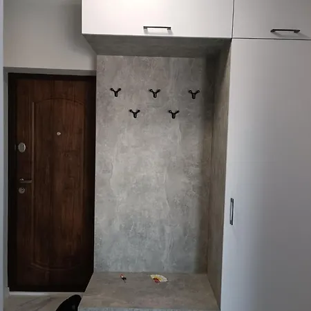 아파트 Domovik на двох, в центрі міста